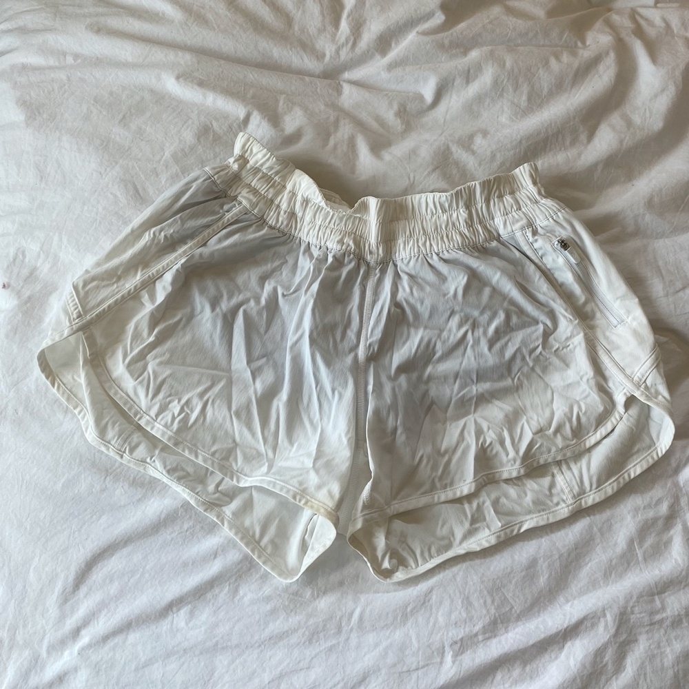 LULULEMON Tracker Lined Short 4" - Picture 3 of 5